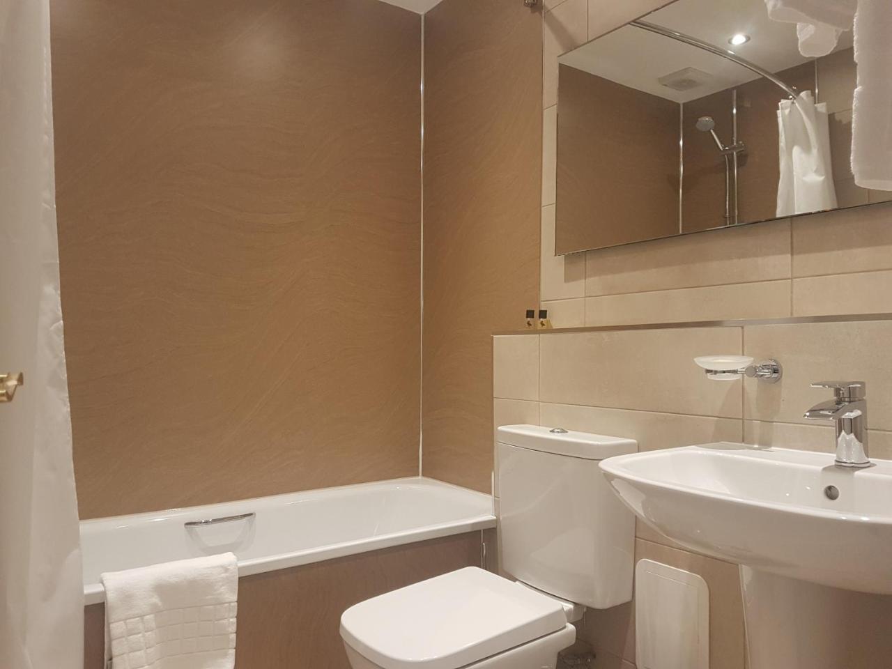 Kames Hotel Тинабруик Екстериор снимка